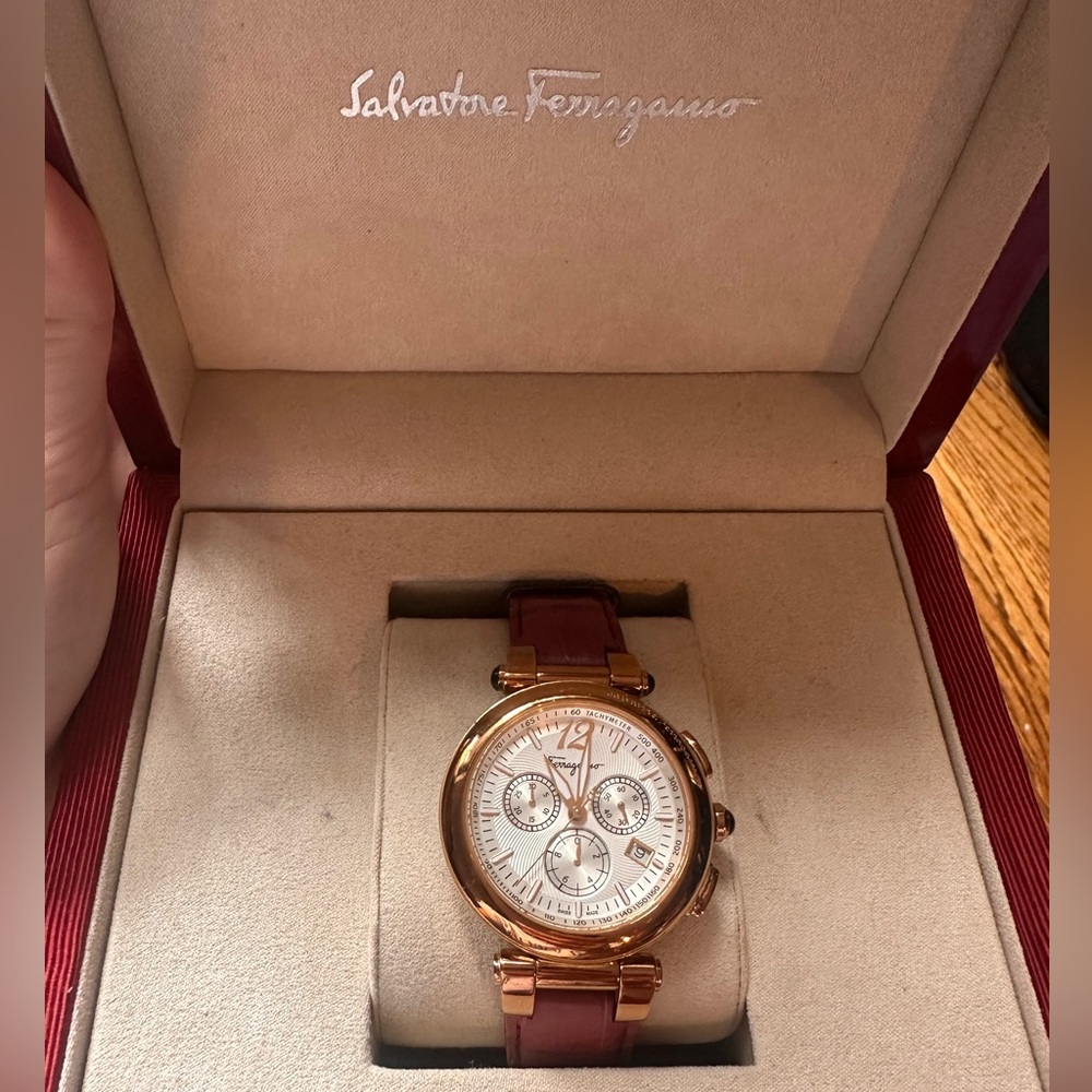 FERRAGAMO WATCH